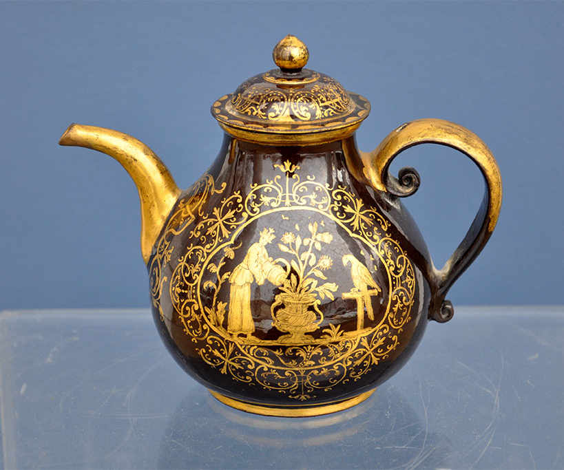 Bayreuth Red Stoneware Teapot