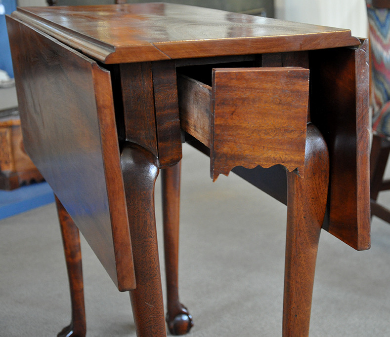 Chippendale Table